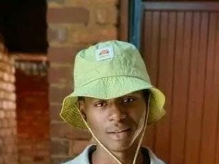 younggblackkCOCK19